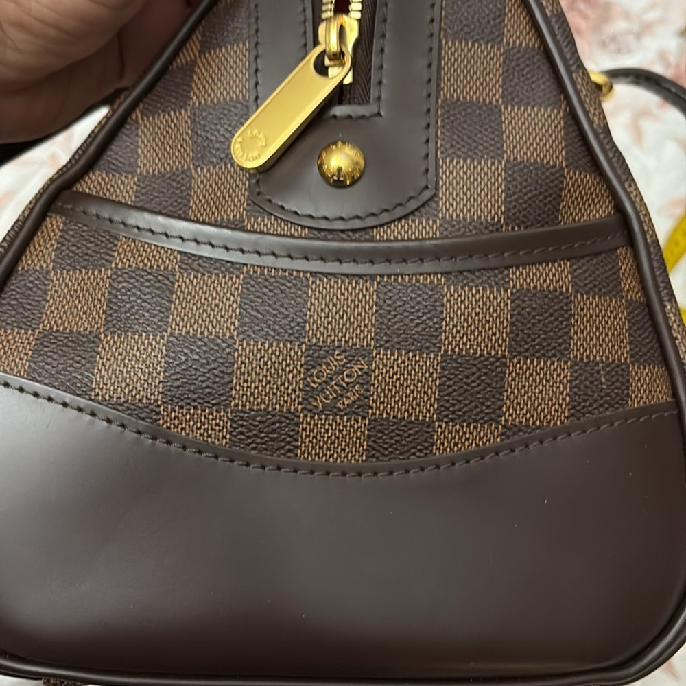 Louis Vuitton Damier Ebene Berkeley Handbag - Picture 12 of 15
